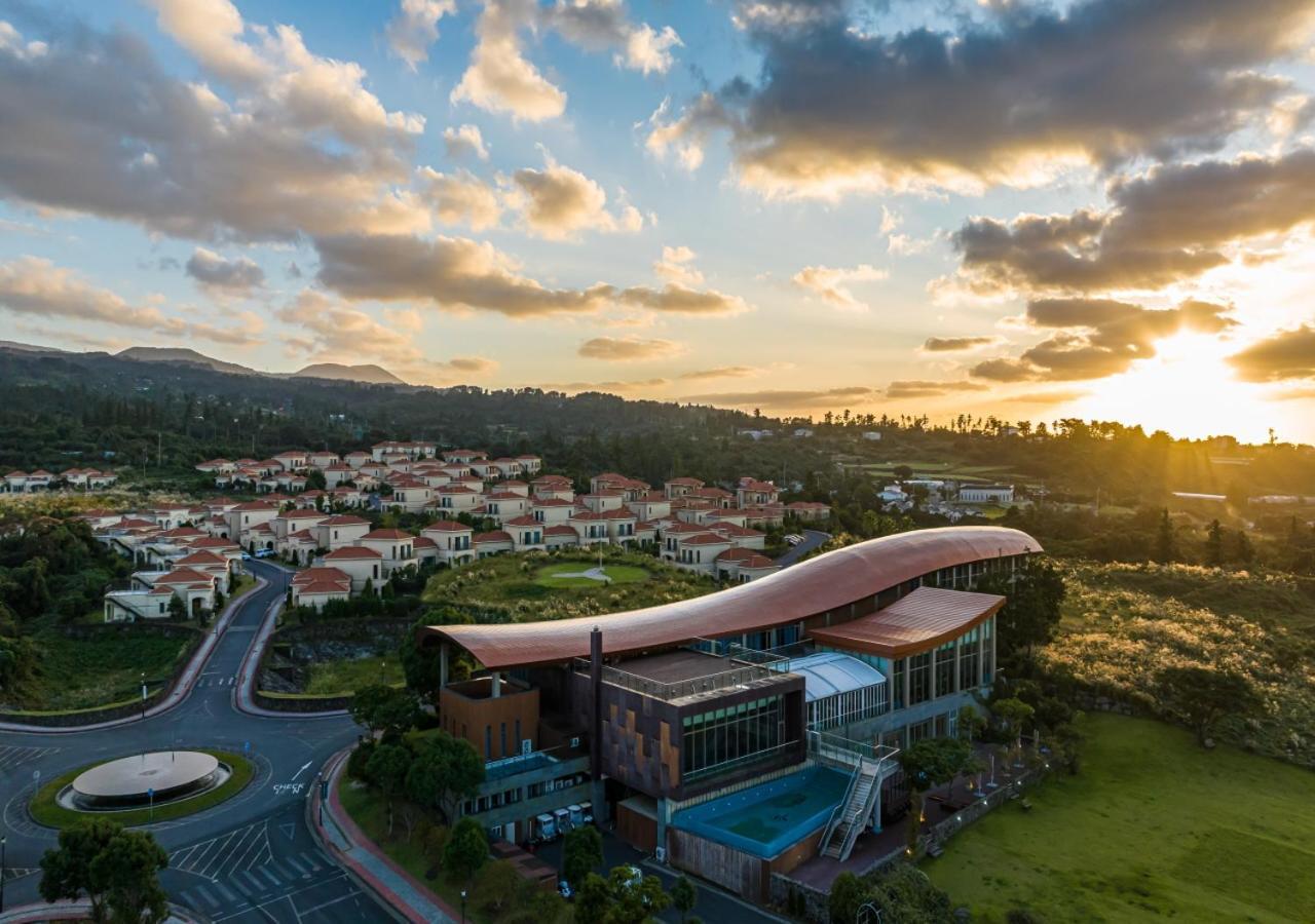 Camphortree Hotel And Resort Jeju Dış mekan fotoğraf