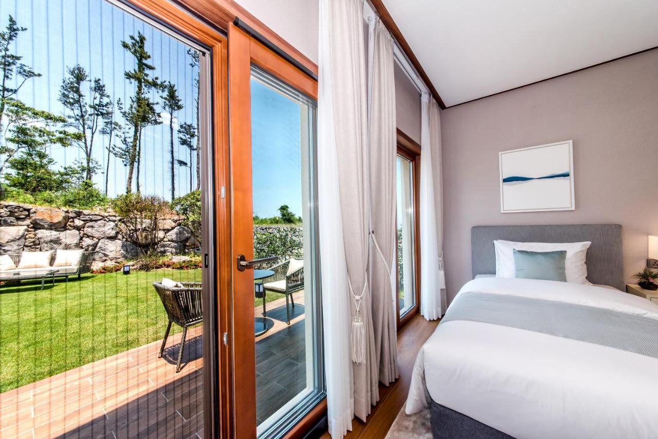 Camphortree Hotel And Resort Jeju Dış mekan fotoğraf