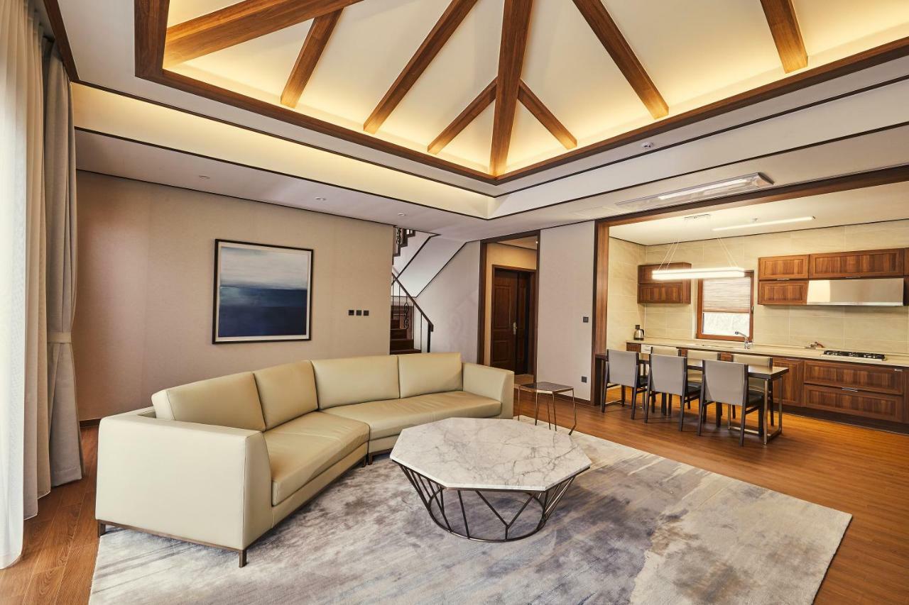 Camphortree Hotel And Resort Jeju Dış mekan fotoğraf